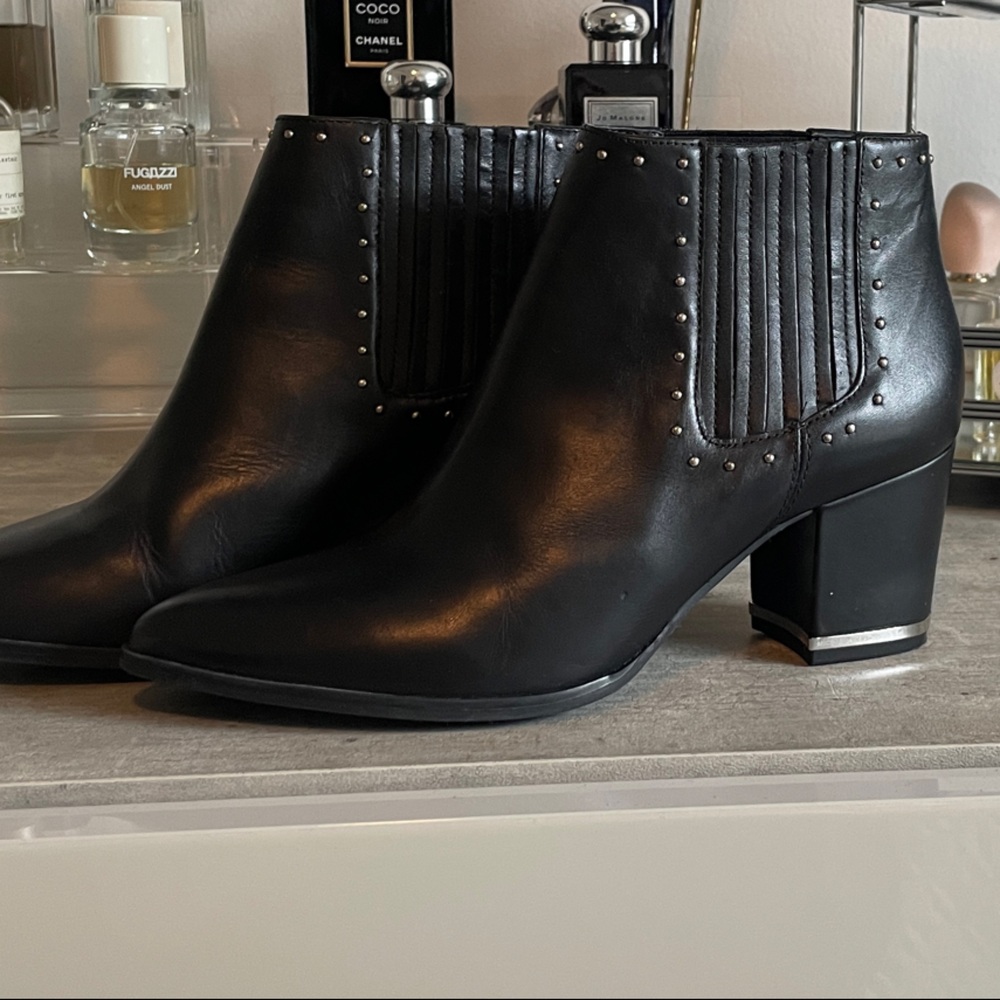 Michael Kors Black Leather Ankle Boots Studded Block Heel Chelsea Boot